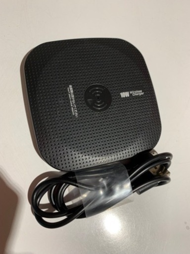 値下げ❗️「新品」ワイヤレス充電器(急速充電対応9v)早い方優先