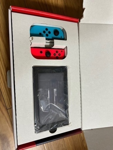 任天堂Switch 美品　本日取引20000円