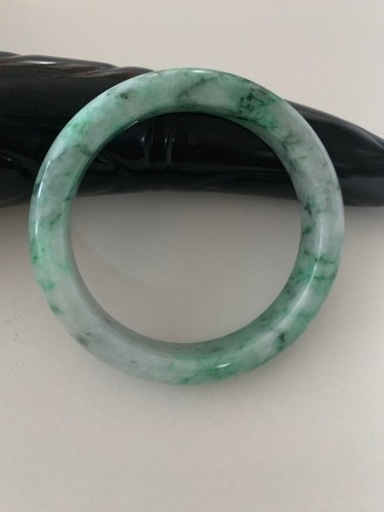 ミャンマー産本翡翠バングル　飄花　証明書付き　バングル芯とセット2点