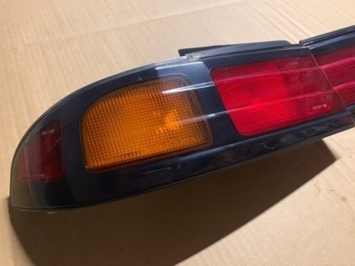 [売約済][中古]日産純正　S14シルビア後期　リアガーニッシュ&テールライトレンズ