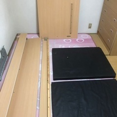 2段ベットの一段部分