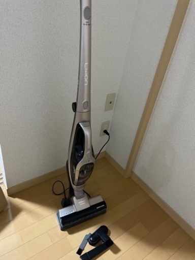 【取引中】【値下げ相談します】コードレス掃除機
