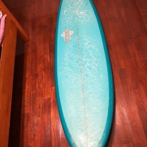 サフインボードとフィン カバー付き