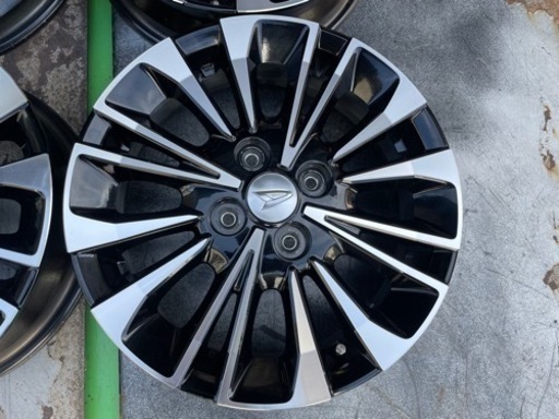 【美品】ダイハツ純正 15インチ アルミホイール LA650S タントRS用 4.5J＋45 PCD100 4穴 4本セット