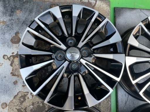 【美品】ダイハツ純正 15インチ アルミホイール LA650S タントRS用 4.5J＋45 PCD100 4穴 4本セット