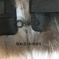 新品未使用　nijibra  フェイクファーマフラ－　グレーの画像