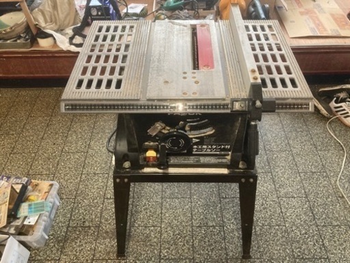 スタンド付きテーブルソー