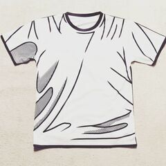 【新品】漫画の白シャツみたいなTシャツ