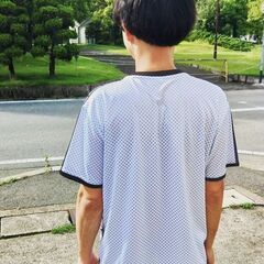 【新品】漫画の白シャツみたいなTシャツの画像