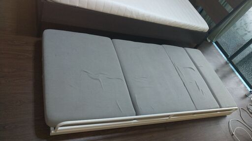 イケヤ、3人用、2段セット ダブルベッド、マットレス付き