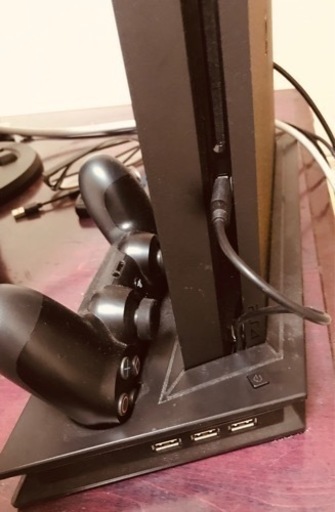 PS4 1TB 中古値上がり中　おまけ付き