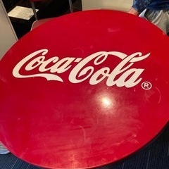 値下げ出品！コカコーラブランドテーブルの画像