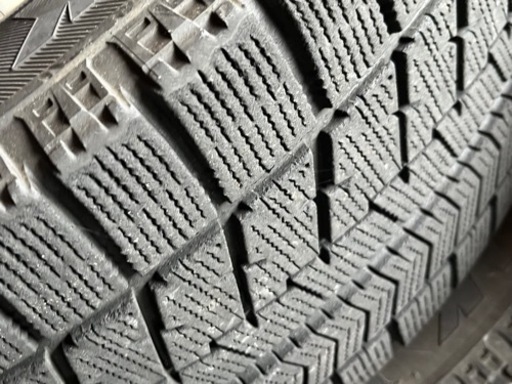 ◾︎スタッドレスAW 215/55R17 クラウン等 4本セット