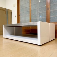 【お買い得‼️】お洒落♪ 120cm幅センターテーブル ブラック強化ガラス 鏡面仕上げホワイト♪の画像