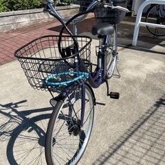 電動自転車　後ろかご、空気入れ、ロック付き
