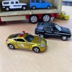 トラック➕ミニカー5台セットの画像