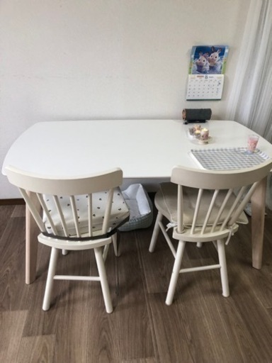 ダイニングテーブル　4人掛け　ホワイト