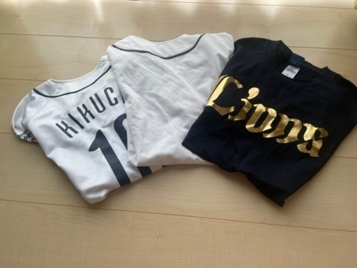 ライオンズTシャツ