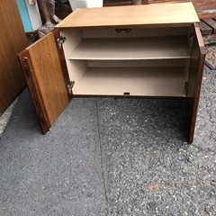 9月21日まで！★特価★小棚 棚 木製棚 天井棚 収納棚 比較的、綺麗な状態です  R040820の画像