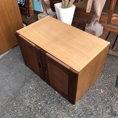 9月21日まで！★特価★小棚 棚 木製棚 天井棚 収納棚 比較的、綺麗な状態です  R040820の画像