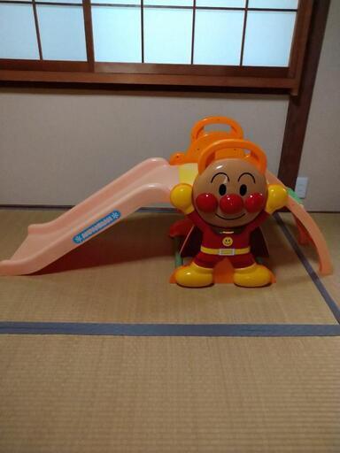 アンパンマン　ピッピすべり台