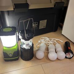 キャンプ　LEDランタン、その他EDライト4個　セット