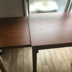 ニトリ  ダイニングテーブル・ダイニングチェアセットの画像