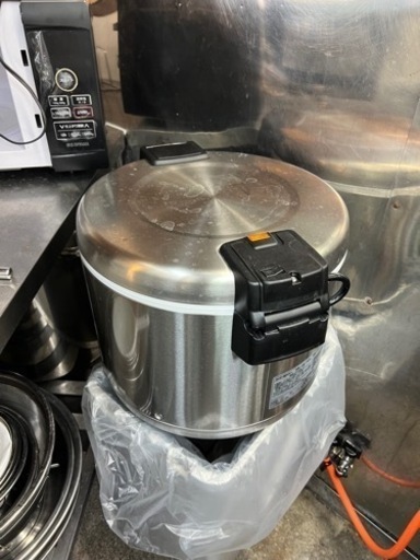 炊飯器と保温器セット