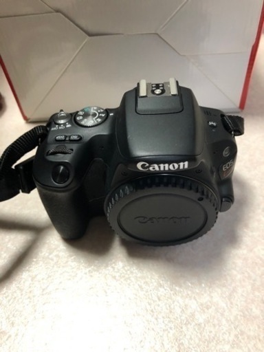 Canon eos kiss x9の本体＋オマケ