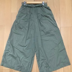 grove カーキ色パンツ