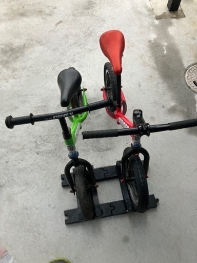 ストライダー2台まとめて　取りに来れる方のみ(予約入りました)