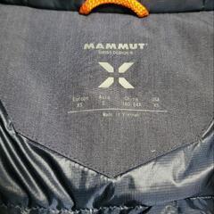 値下げ MAMMUT ダウンジャケット XS (ユニセックス, ネイビー)の画像