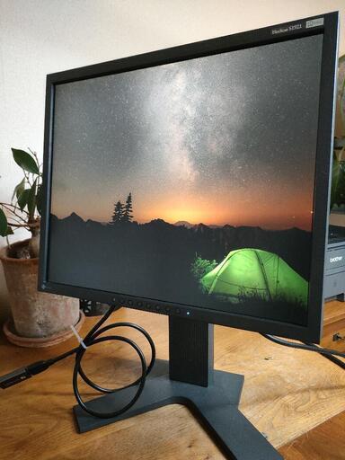 PCモニター　19インチ　EIZO FlexScan S1921