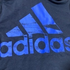 新品タグ付✨adidas✨キッズ130✨定価4,690円✨アウター✨ジャンパーの画像
