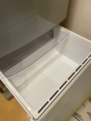 2015年製　AQUA aqr-271dノンフロン冷凍冷蔵庫　272L
