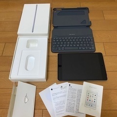 iPad mini 4 Wi-Fi セルラー 32GB と、(お...