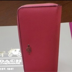 コーチ　長財布　ピンクの画像