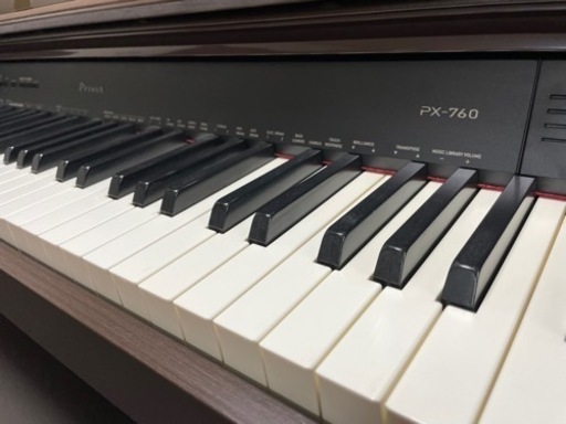電子ピアノCASIO PX-760BN Privia 88鍵盤　イス付き