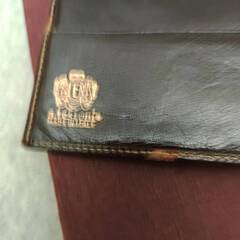 a.testoniア・テストーニ　二つ折り財布　クローゼットの奥から出てきました。の画像