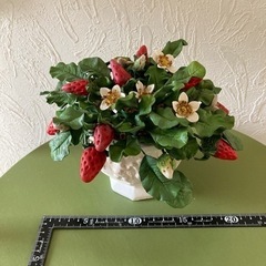 苺のパンフラワー★インテリア★飾り物★置物★ハンドメイドの画像