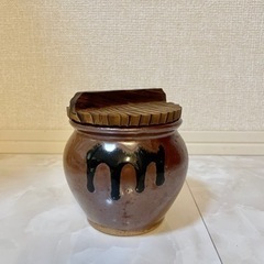 調味料入れ　陶器　壺