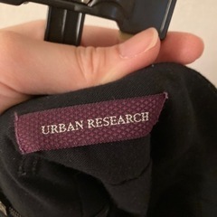 【アーバンリサーチ】紺のスカートの画像