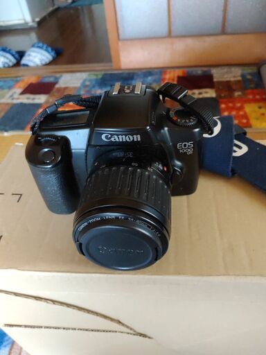 Canonのカメラ、EOS.1000QD、ジャンク品