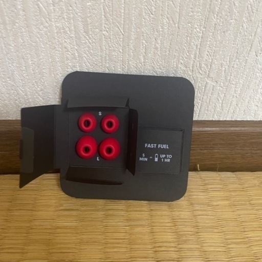 Beats Studio Buds  MJ503PAA レッド ケース付き