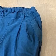 スキニーパンツ　紺色　Mサイズの画像