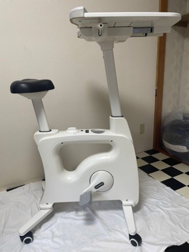 健康器具　ダイエット　漕ぐやつ