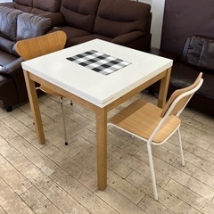 【木目の足がオシャレ✨良い家具です✨】定価65,000円 ダイニング3点セット 食卓テーブル 伸縮 拡張式 チェアの画像