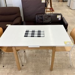 【木目の足がオシャレ✨良い家具です✨】定価65,000円 ダイニング3点セット 食卓テーブル 伸縮 拡張式 チェアの画像