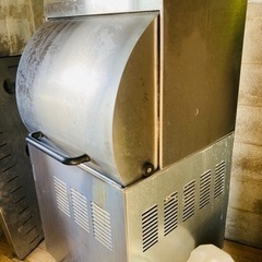 業務用食器洗い機　大和冷機　動力　中古品（型番違いがヤフオクで20万円で出ていまーす）の画像
