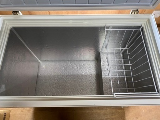 ストッカー冷凍庫　ほぼ新品240L